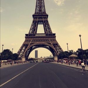 Meet your Posher, Aya